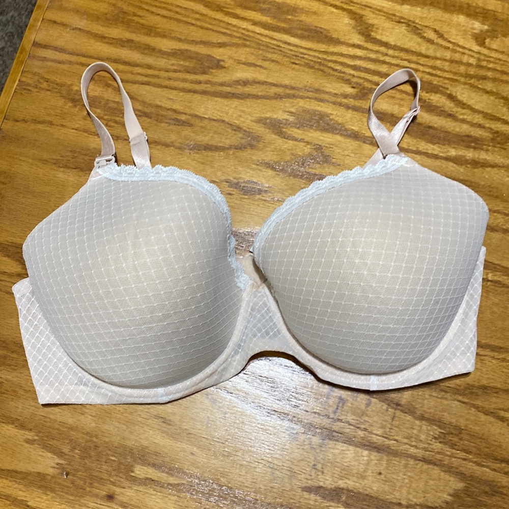 Gillian & O’Malley Nursing Bra size 38DD